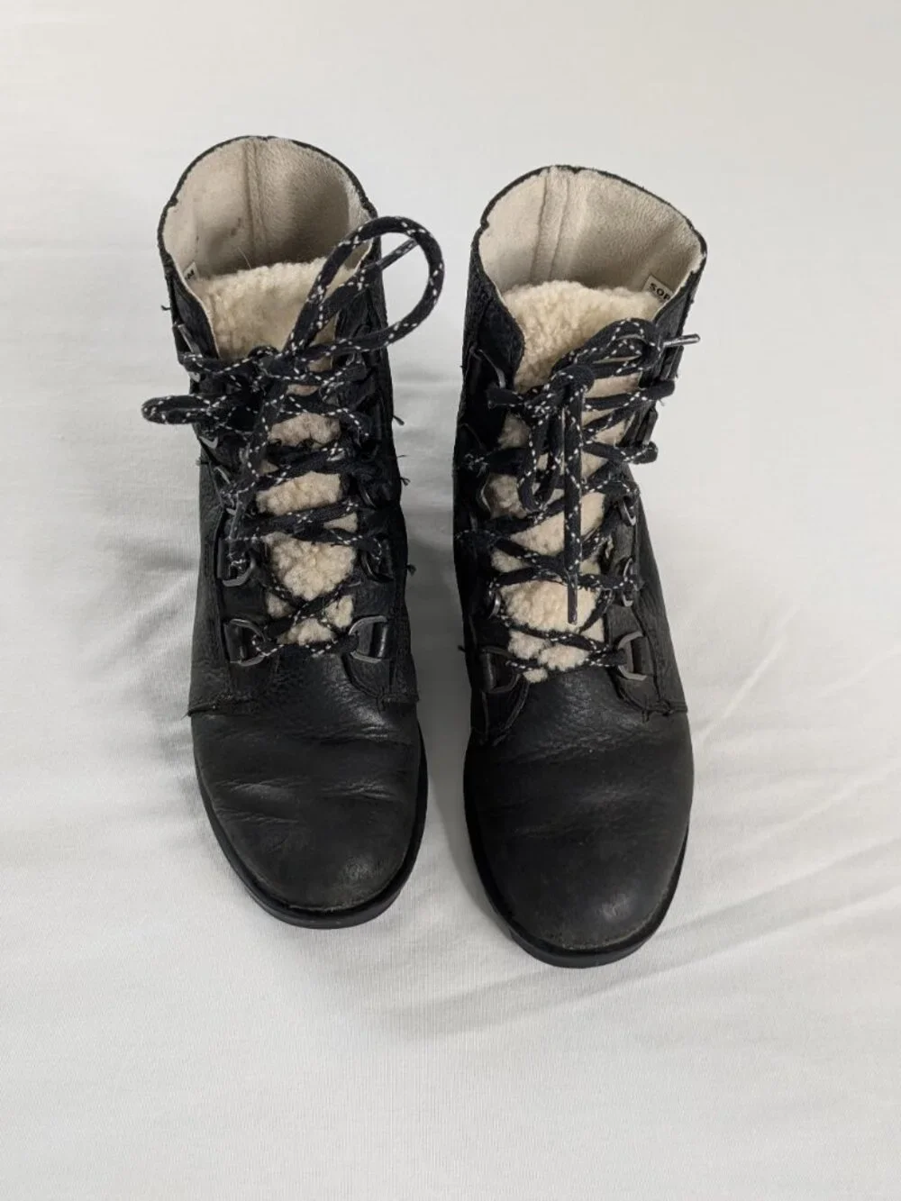 Sorel Phoenix Black Pebbled Leather Shearling Lace Up Boots